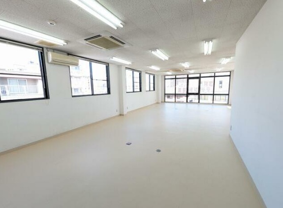 大津市一里山の貸店舗・事務所テナントの室内