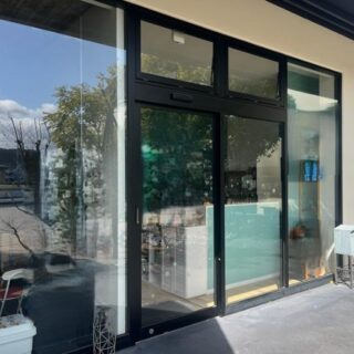 野洲市 2号線沿い テナント複合施設 1階 約22坪 貸店舗テナント 共用駐車場37台