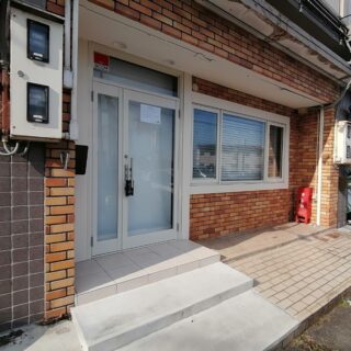 滋賀県大津市 幹線道路沿い 1階約17坪 貸店舗テナント 駐車2台有