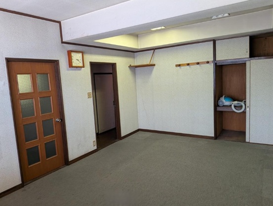 滋賀県草津市 国道1号線沿い 1-2階 約20坪 貸店舗事務所テナント 駐車場2台有