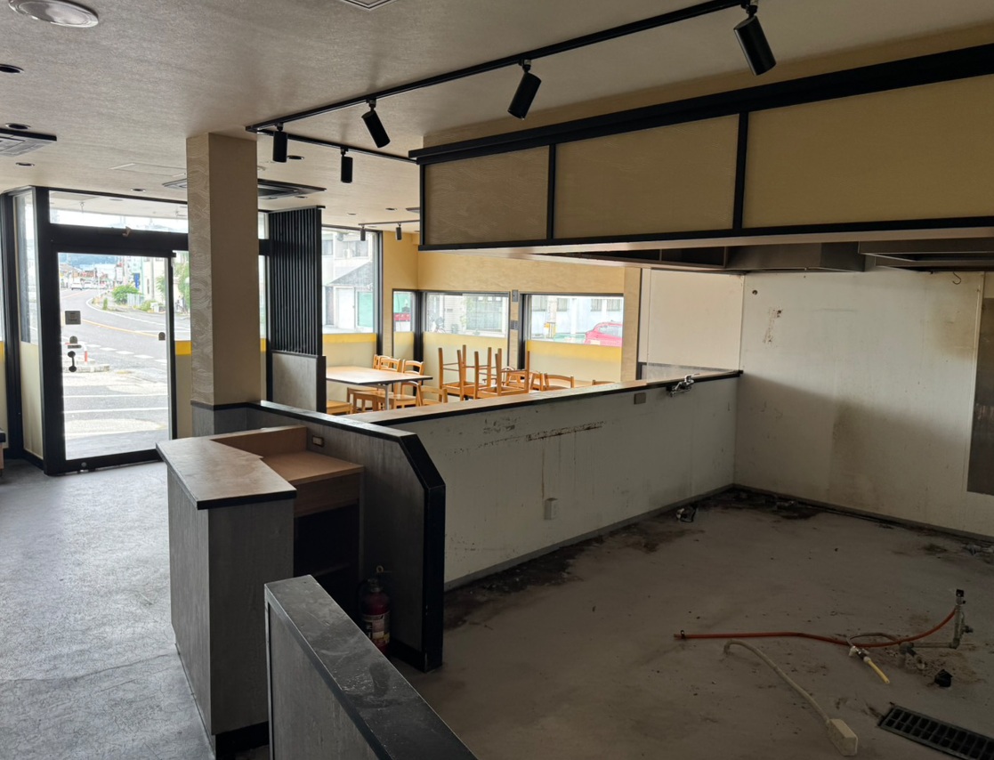 滋賀県大津市 湖西線唐崎駅徒歩9分 飲食店居抜き 戸建店舗テナント