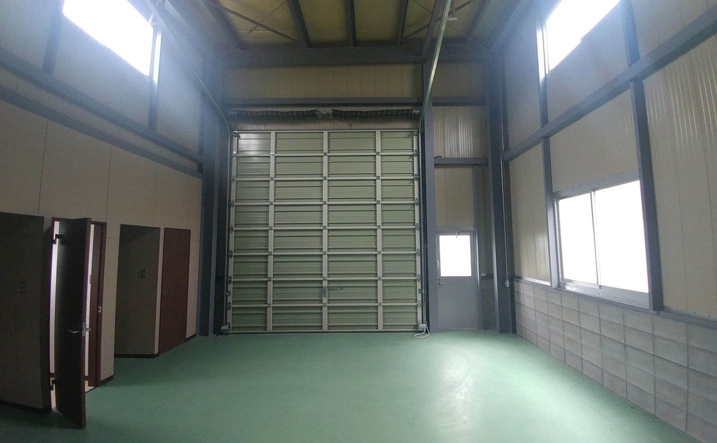 栗東市 JR草津駅徒歩16分 約79坪 貸倉庫テナント