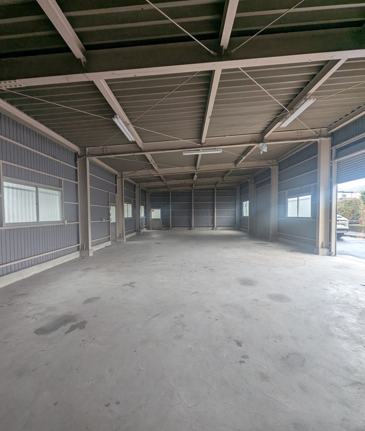 草津市 約42坪 貸倉庫テナント 業種ご相談ください。 草津市 約42坪 貸倉庫テナント 業種ご相談ください。