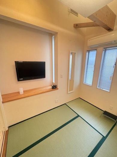 滋賀県近江八幡市 約11坪 貸店舗テナント 駐車場3台有 駅近 徒歩6分