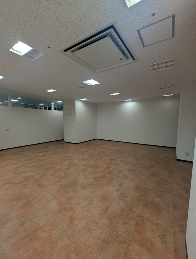 滋賀県草津市 JR草津駅 直結 商業施設内 約17坪 駅近 物販・サービス業向け エルティ テナント区画 滋賀県草津市 JR草津駅 直結 商業施設内 約17坪 駅近 物販・サービス業向け エルティ テナント区画