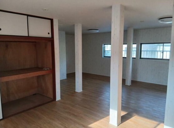 滋賀県守山市 JR守山駅徒歩18分 戸建てテナント 駐車場有